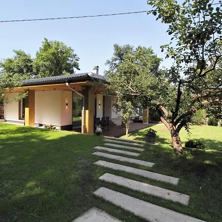 Holiday Wood & Green Σαράγεβο